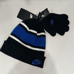 Boys NIKE 2 Piece Hat/Glove Set